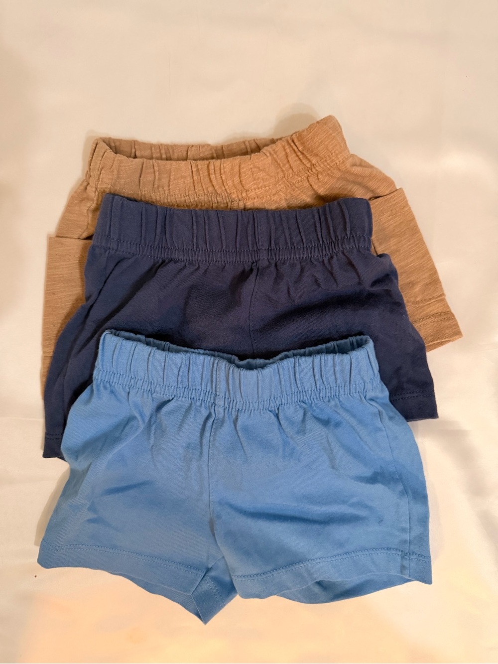 Garanimals 3-Pack Kids Pull-On Shorts in Light Blue, Navy & Tan